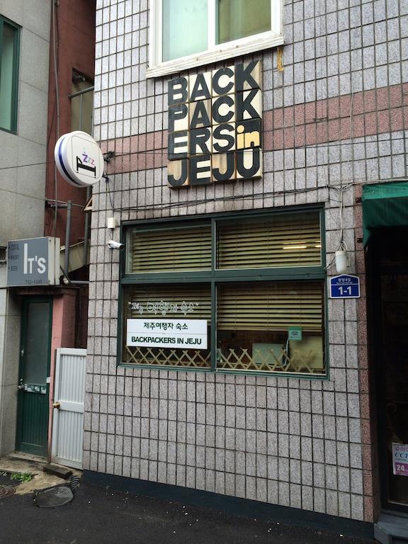 Backpackers In Jeju City Center Exterior photo