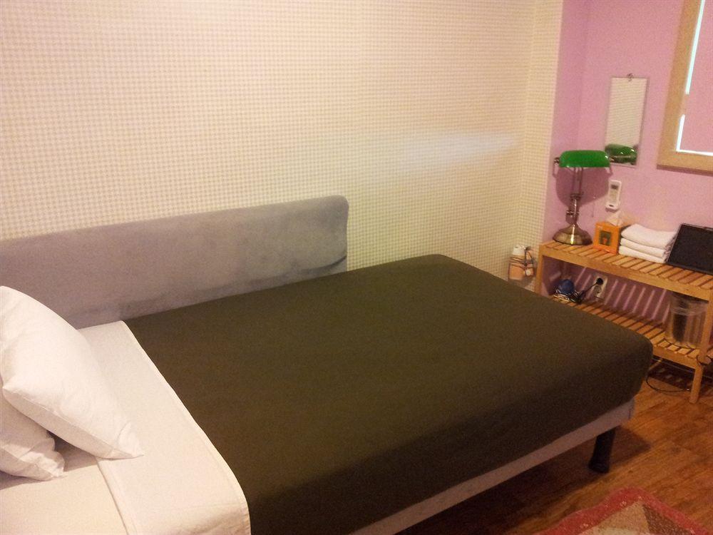 Backpackers In Jeju City Center Exterior photo
