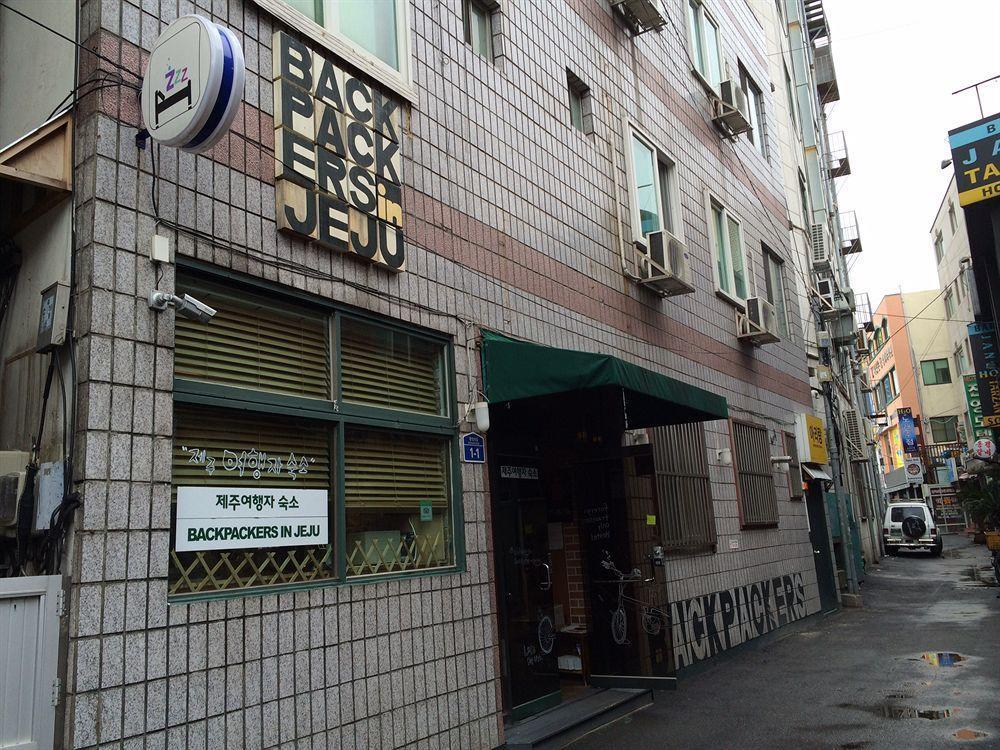Backpackers In Jeju City Center Exterior photo