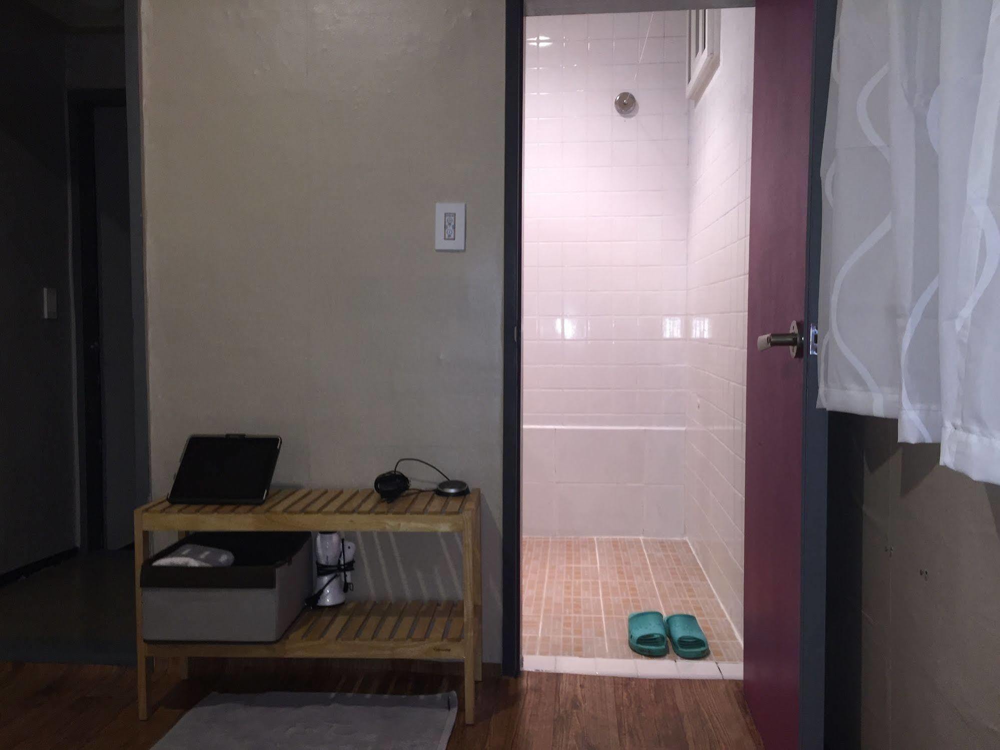 Backpackers In Jeju City Center Exterior photo