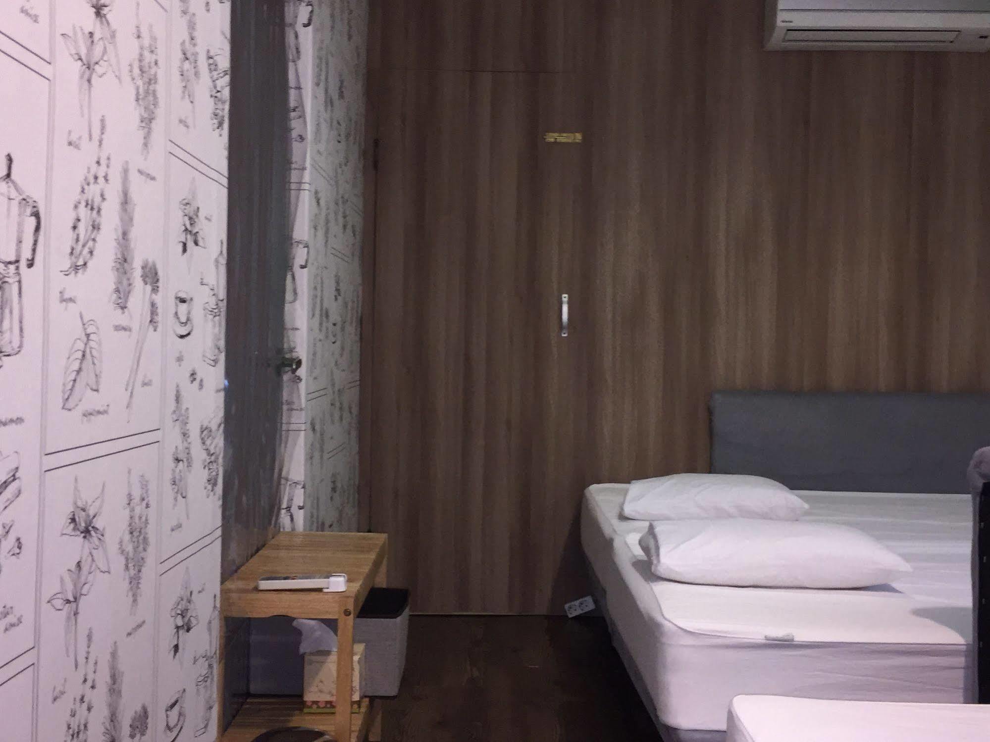 Backpackers In Jeju City Center Exterior photo